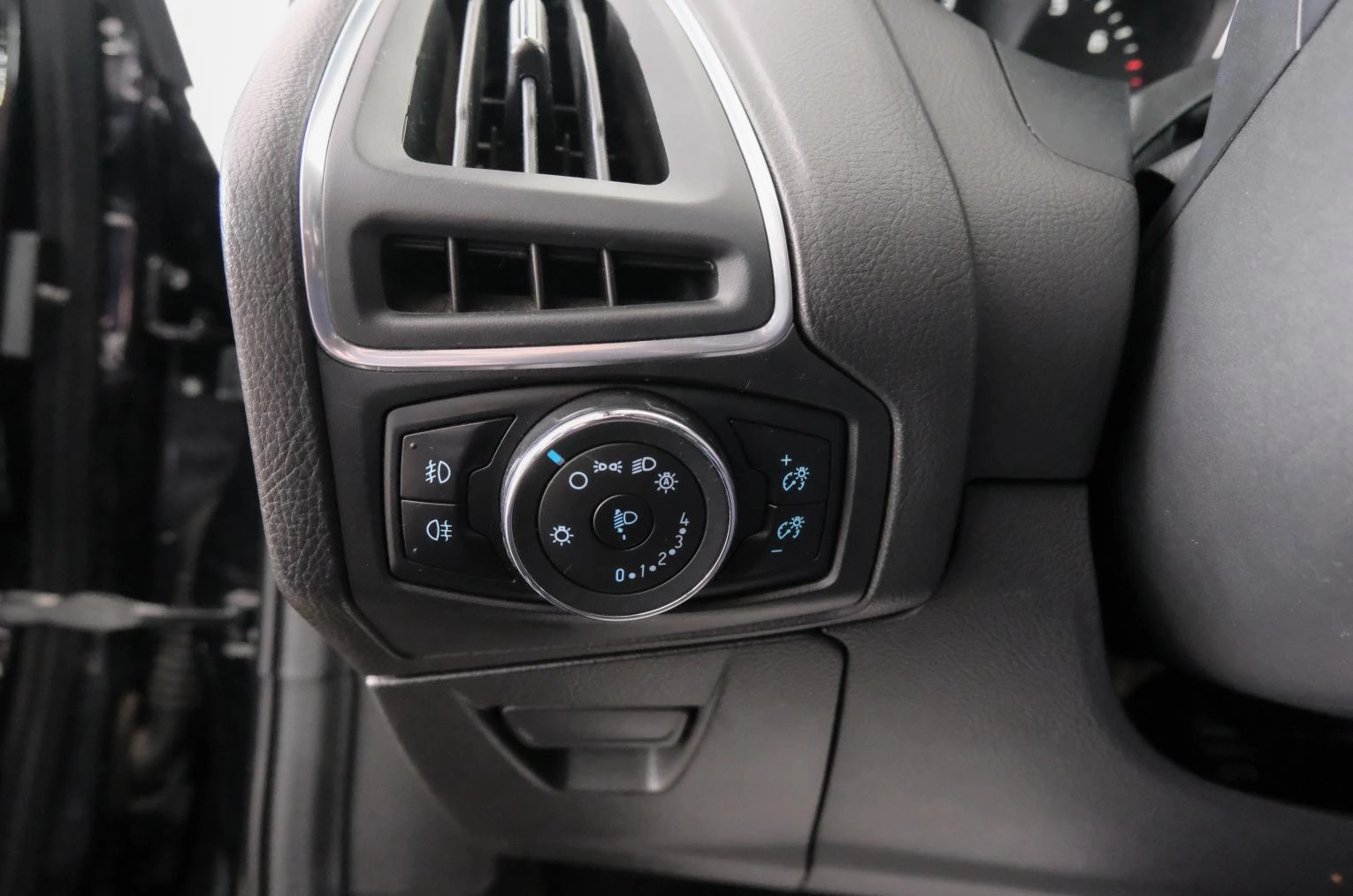 Ford Focus 18 из 21