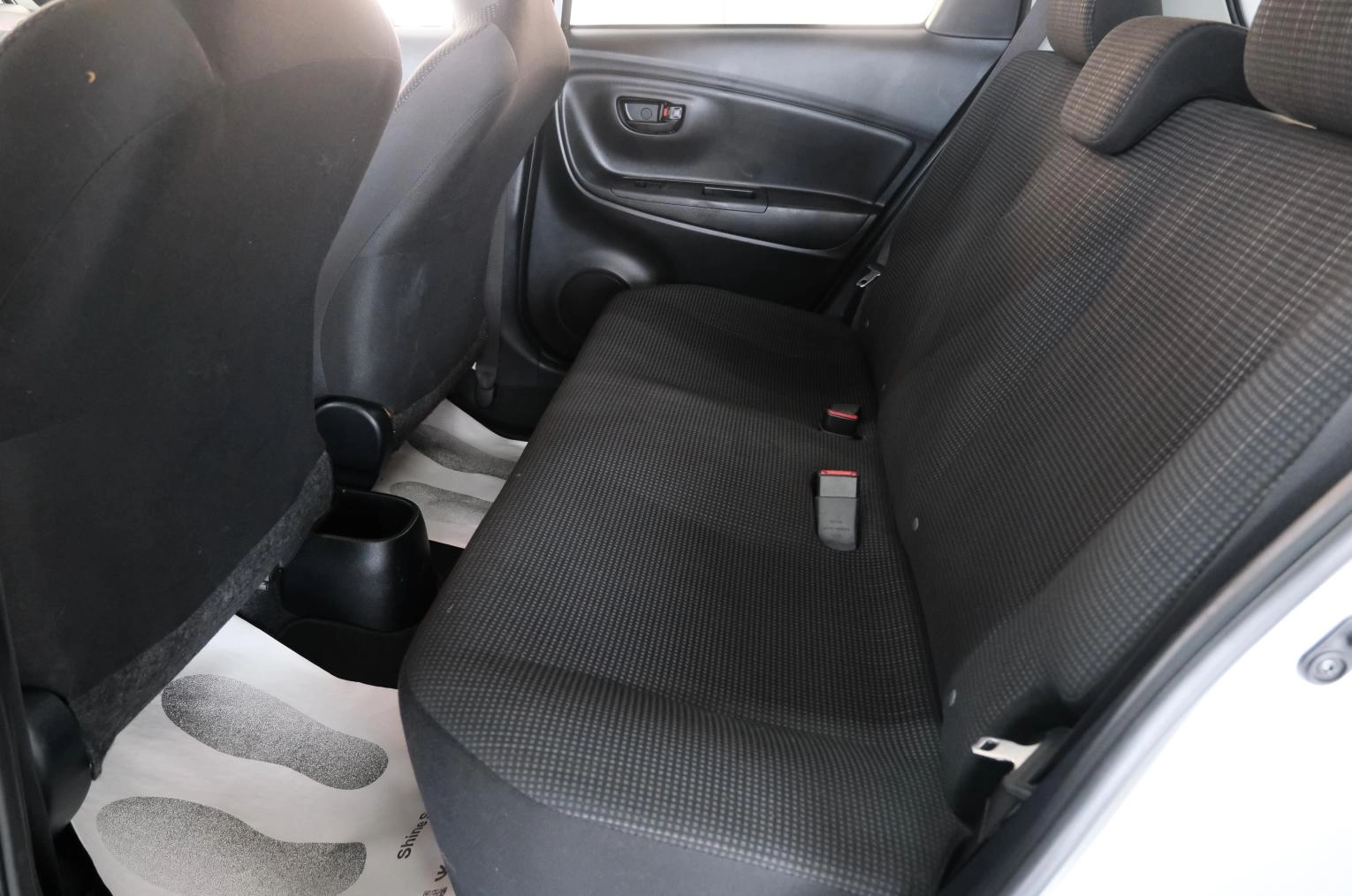 Toyota Vitz 20 из 21