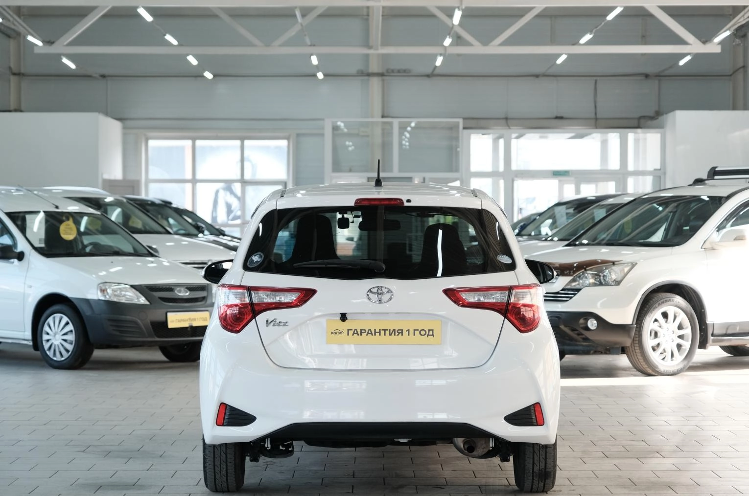 Toyota Vitz 5 из 21