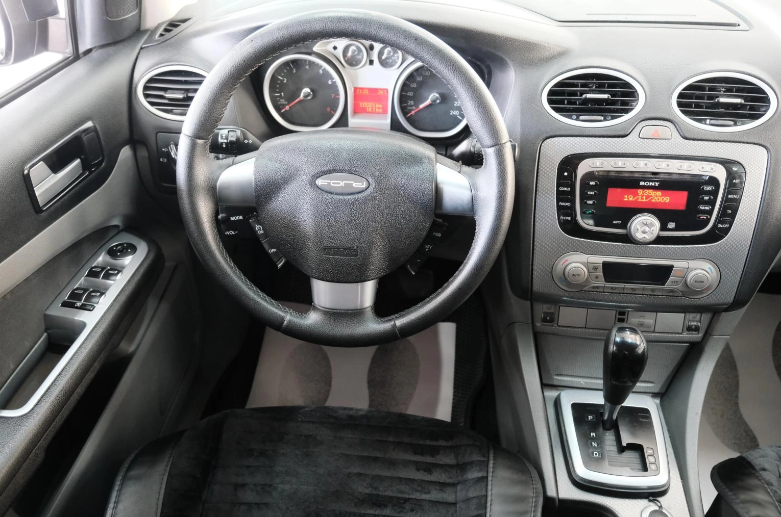 Ford Focus 12 из 25