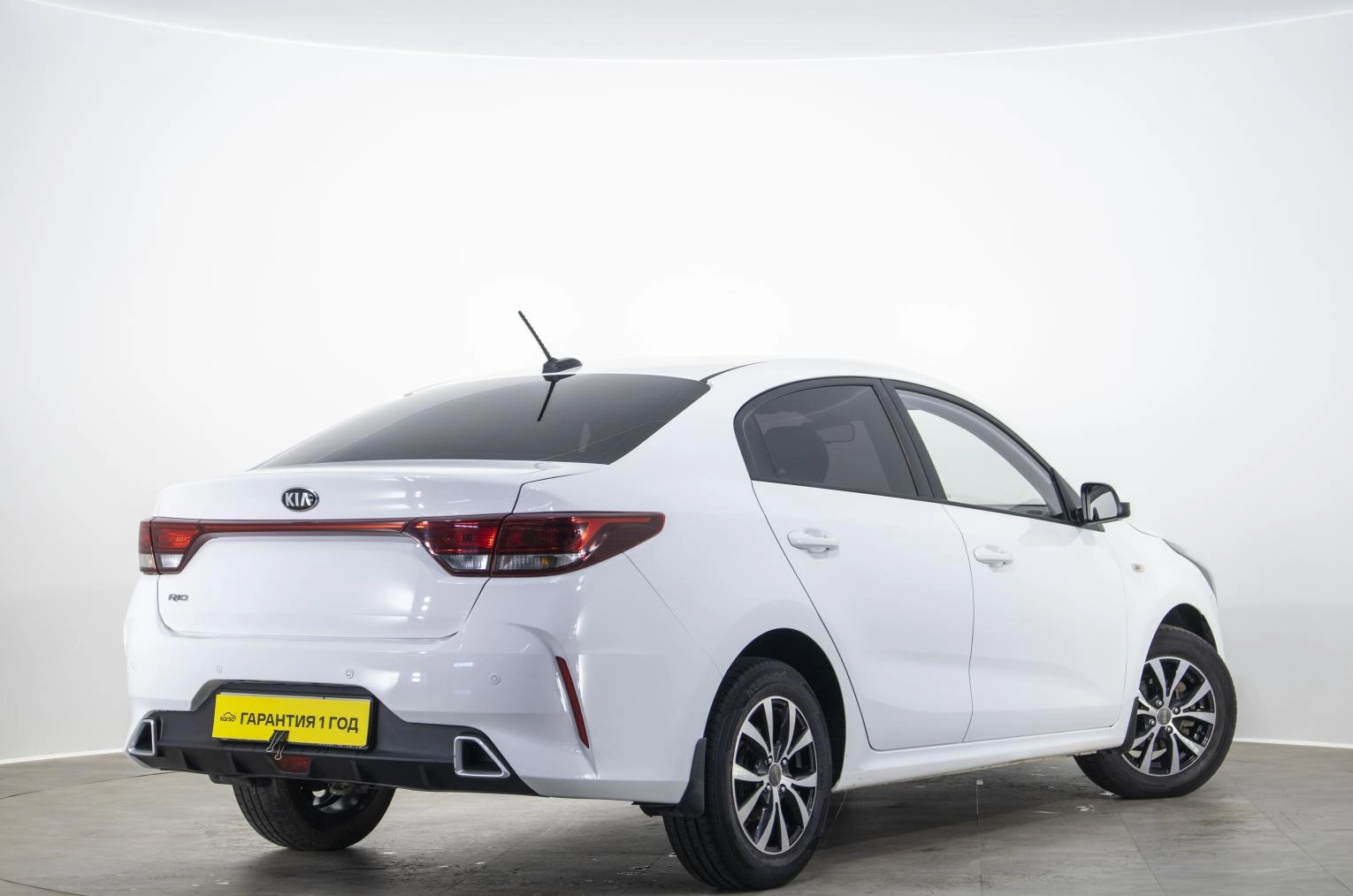 KIA Rio 4 из 18