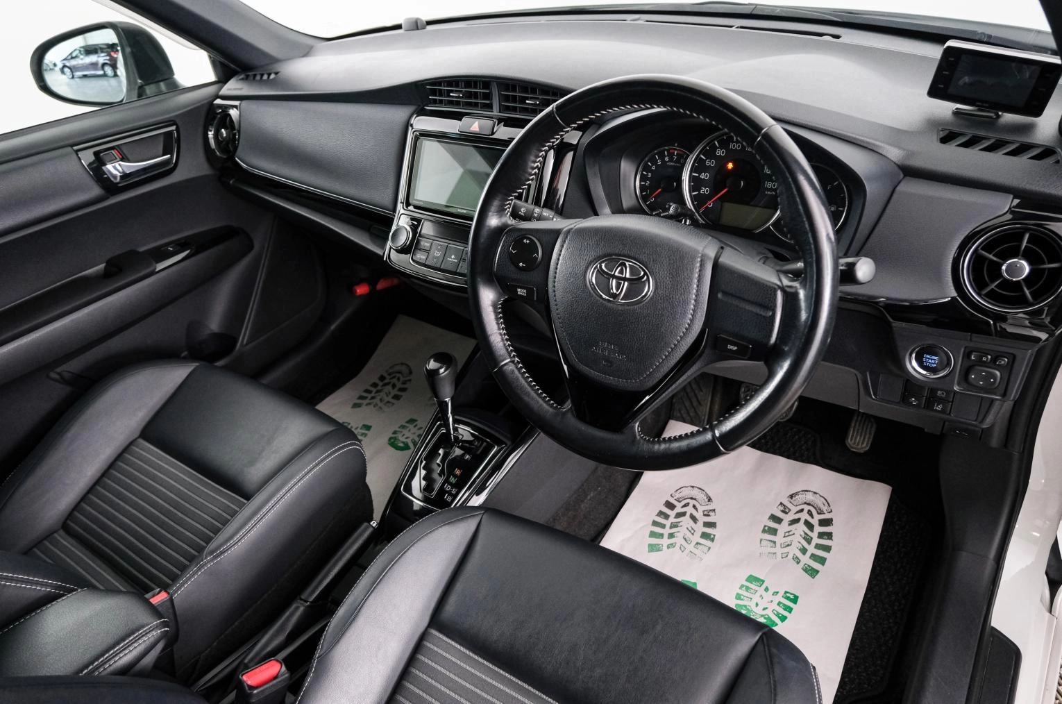 Toyota Corolla Fielder 14 из 43