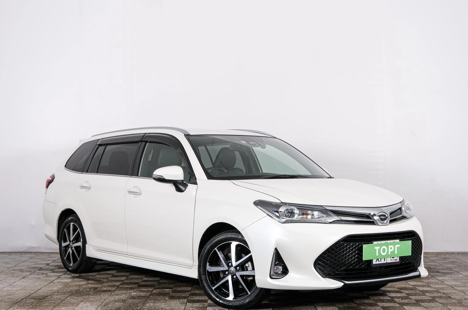 Toyota Corolla Fielder 1 из 43