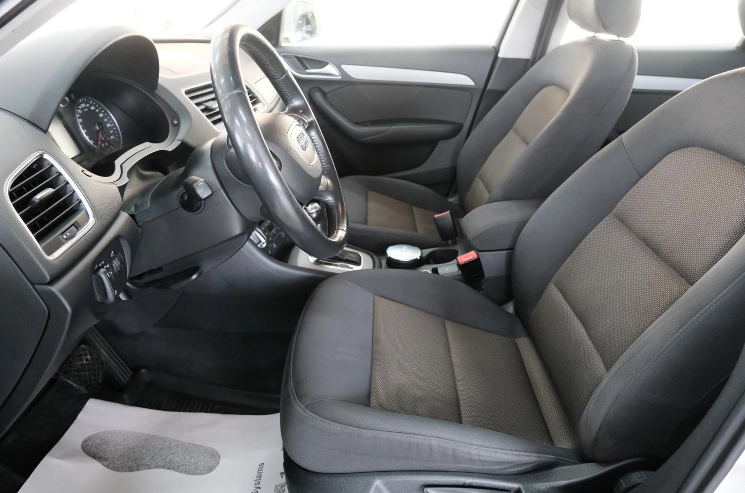 Audi Q3 17 из 97
