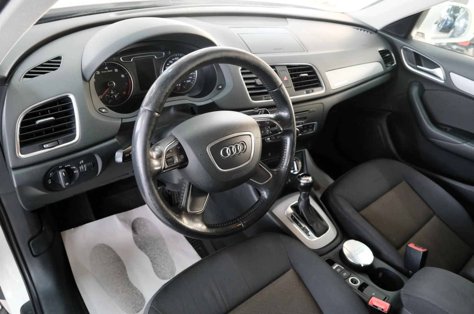Audi Q3 28 из 97