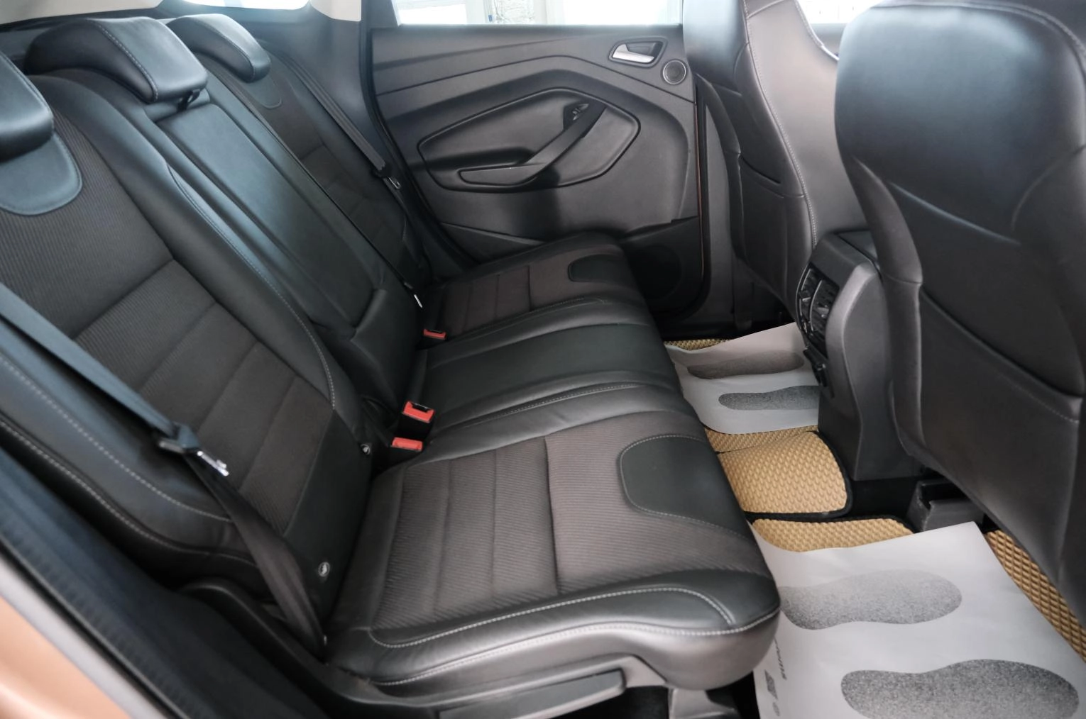 Ford Kuga 23 из 24