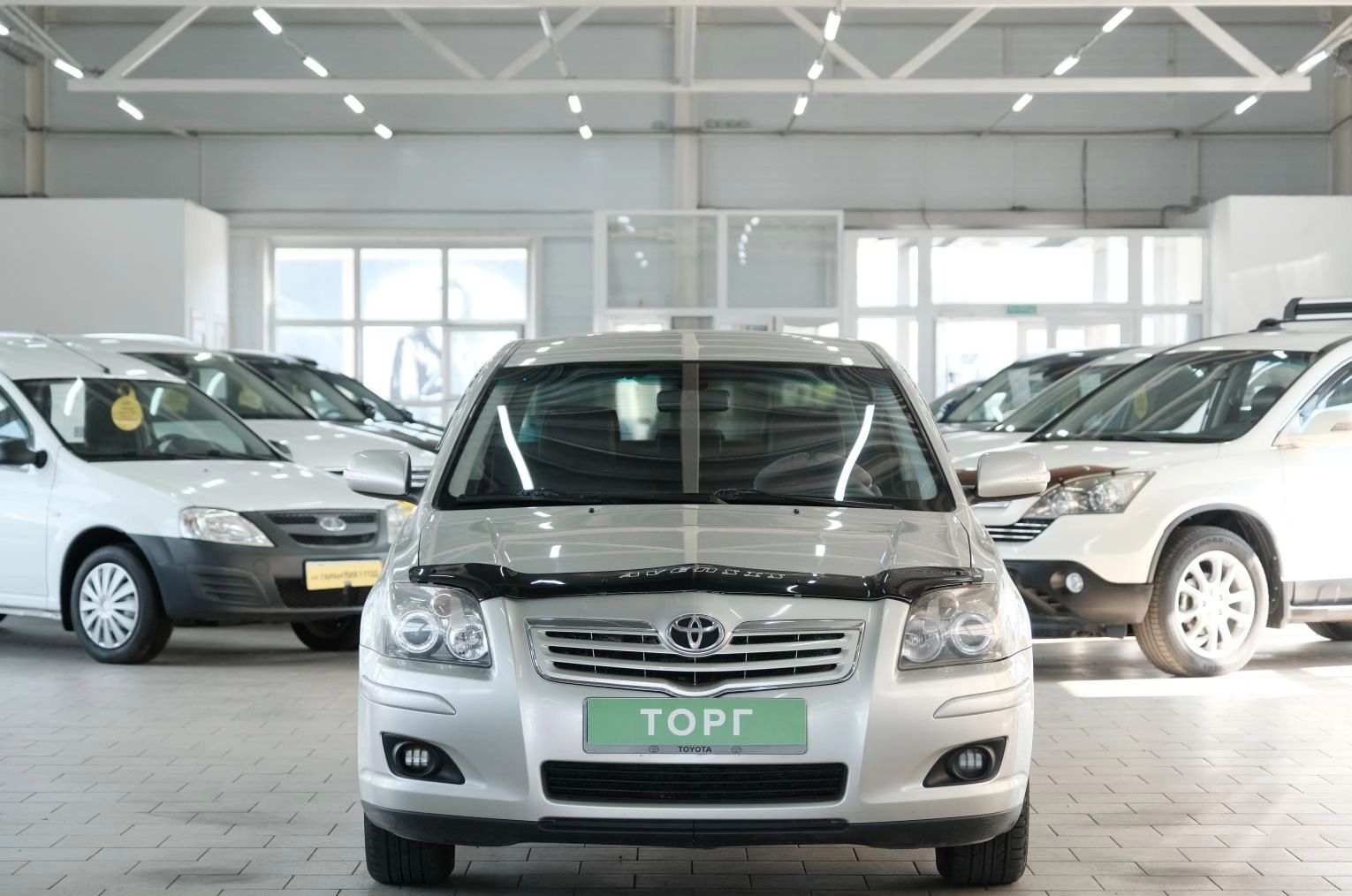 Toyota Avensis 2 из 24