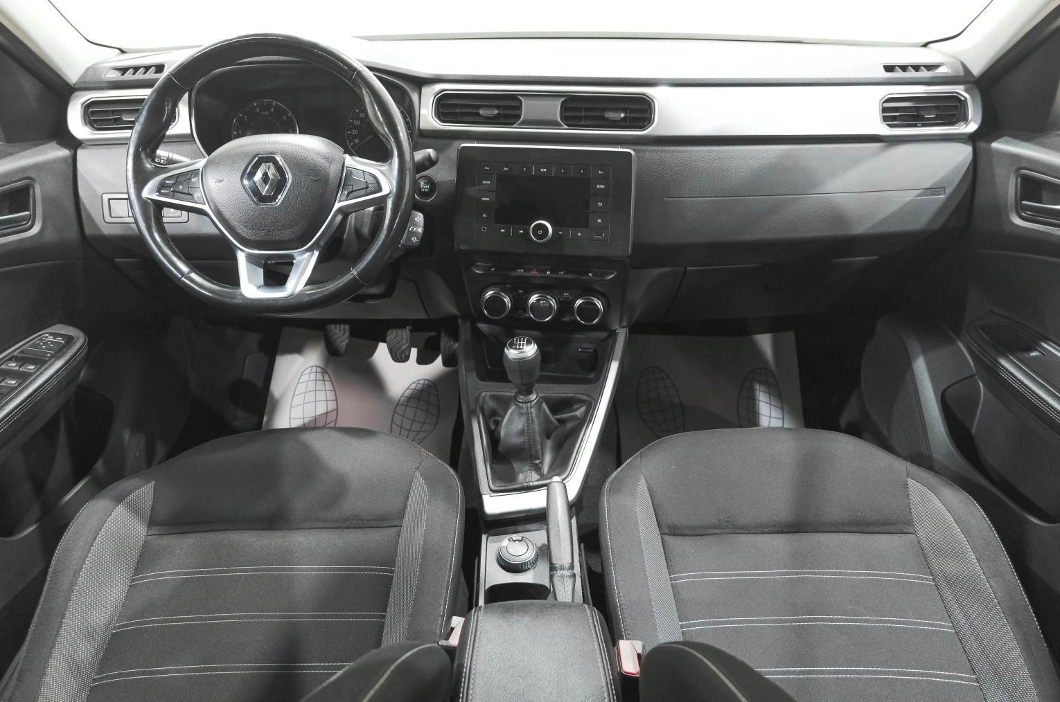 Renault Arkana 10 из 24