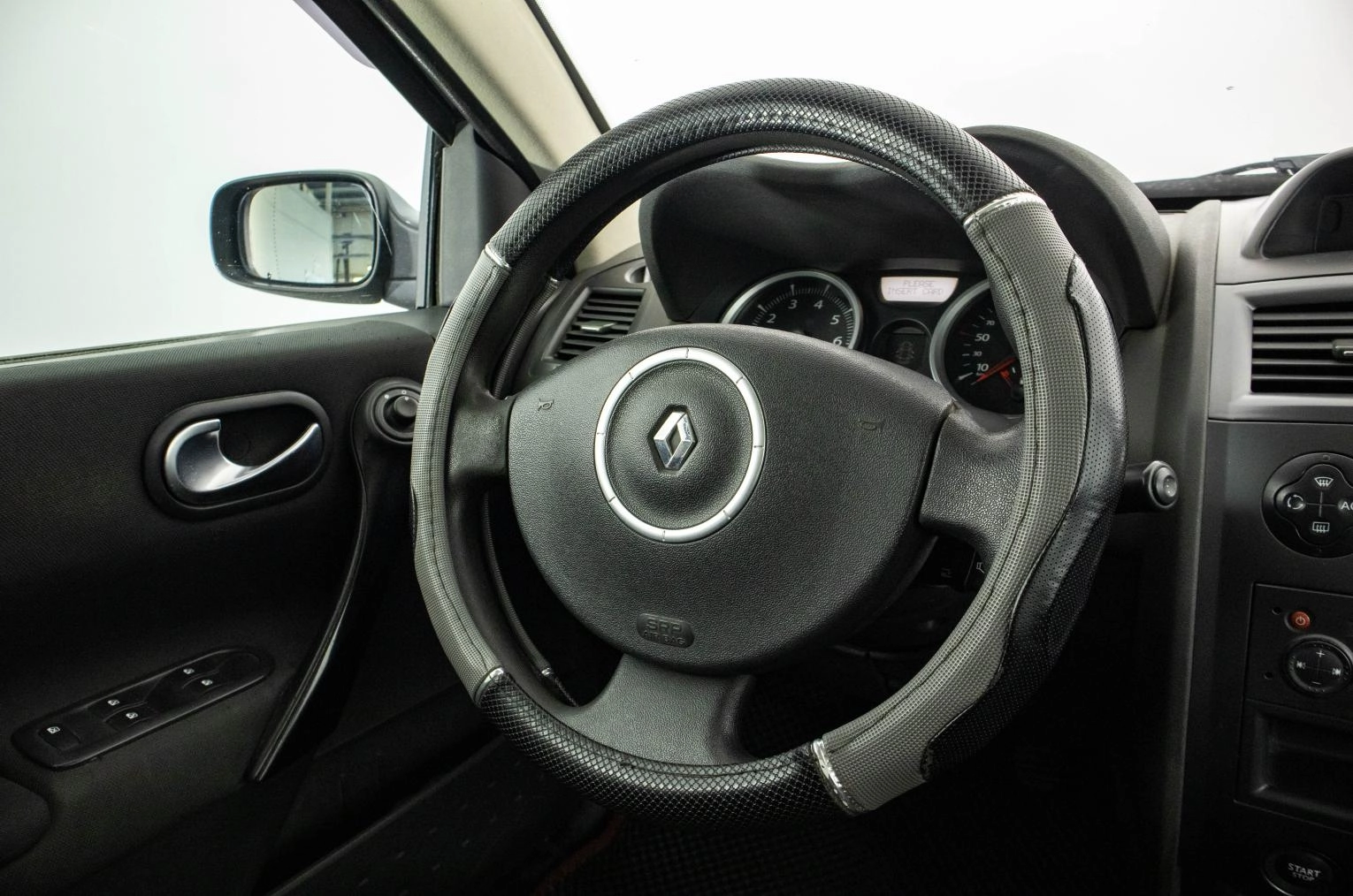 Renault Megane 12 из 22