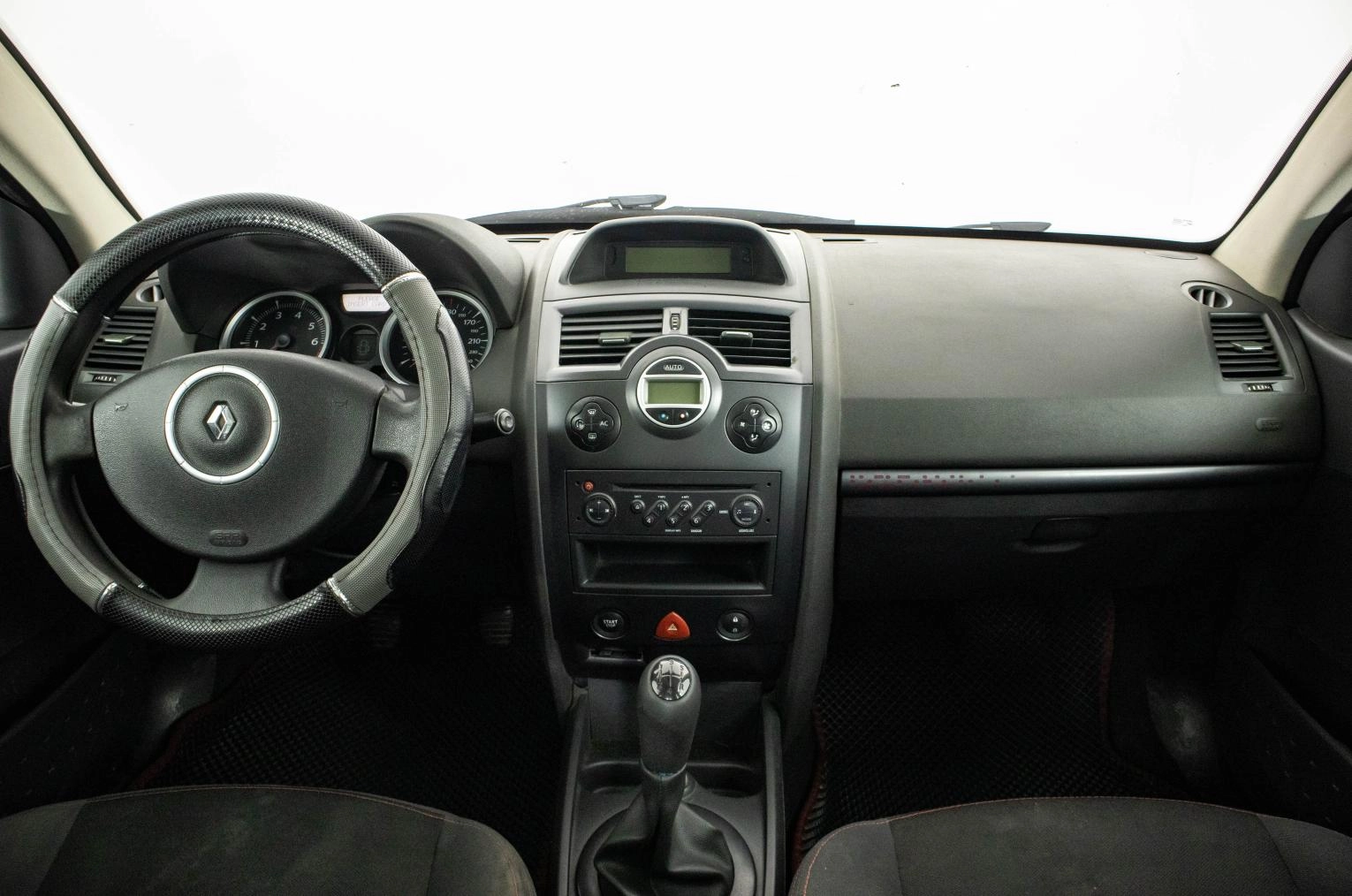 Renault Megane 13 из 22