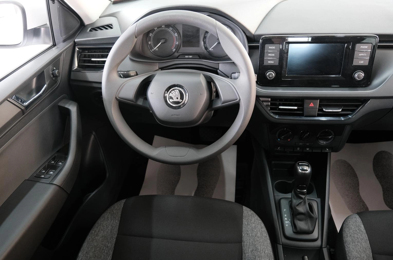 Skoda Rapid 12 из 24