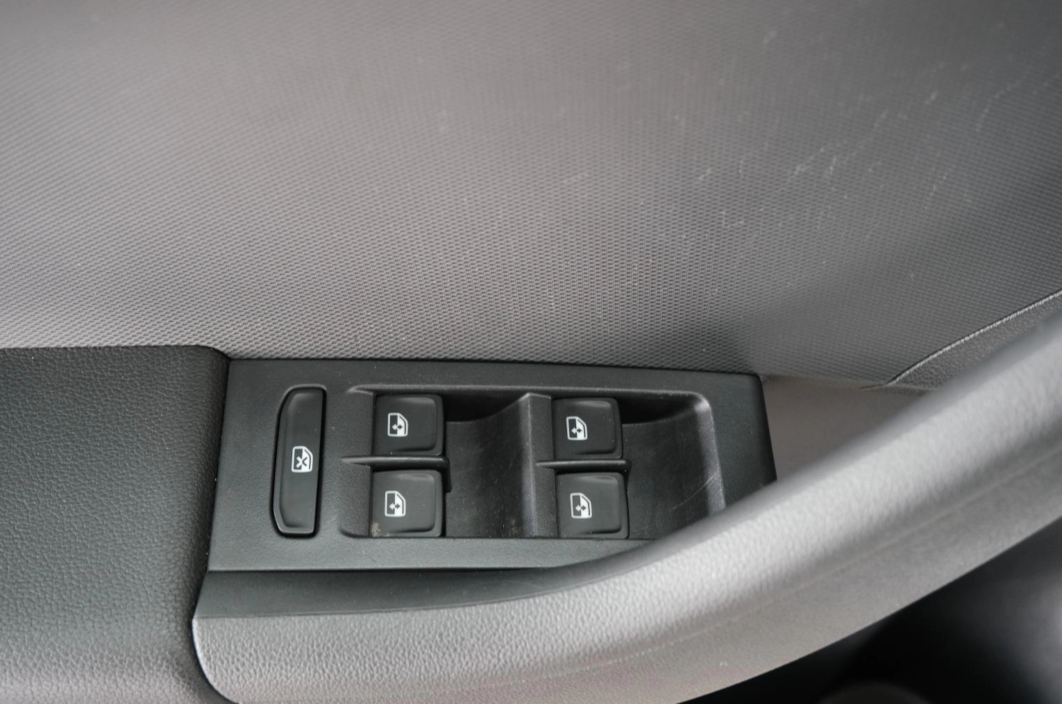 Skoda Rapid 9 из 24