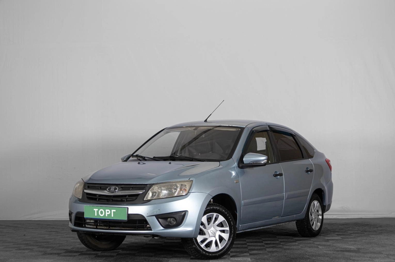 ВАЗ (LADA) Granta 3 из 17