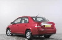 Nissan Tiida 4 из 21