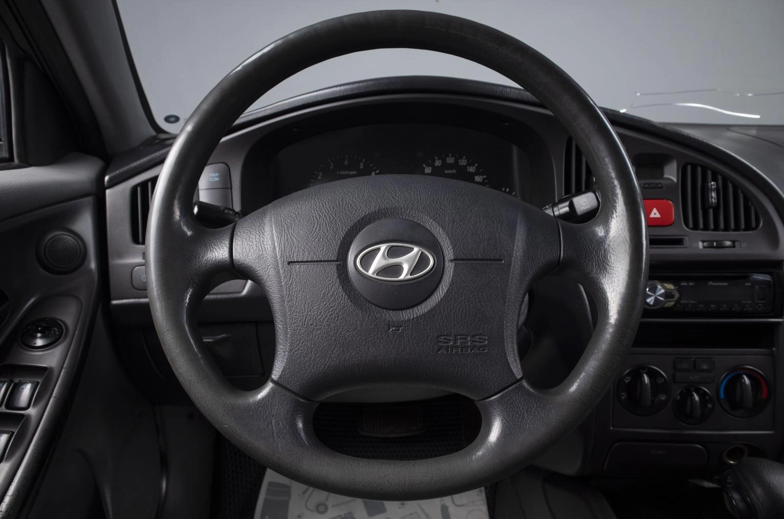 Hyundai Elantra 8 из 17