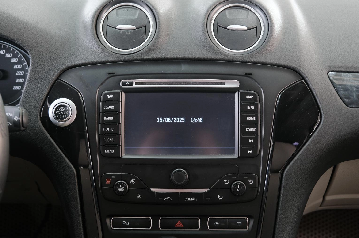 Ford Mondeo 19 из 27