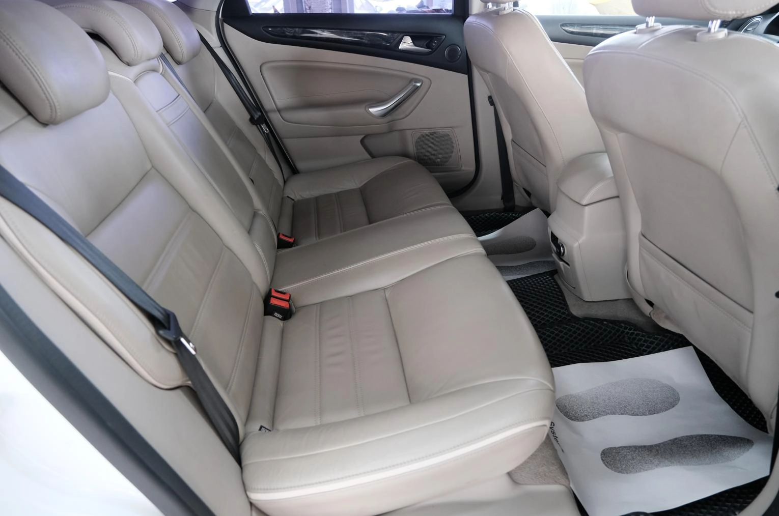 Ford Mondeo 26 из 27