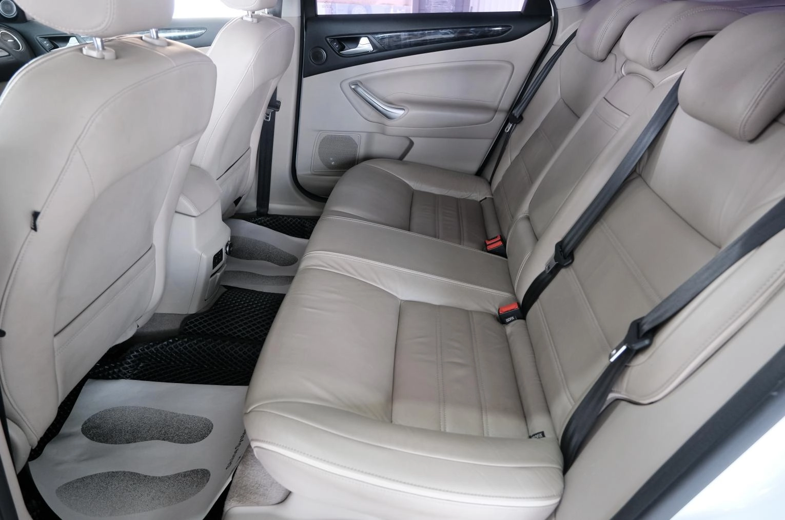Ford Mondeo 25 из 27