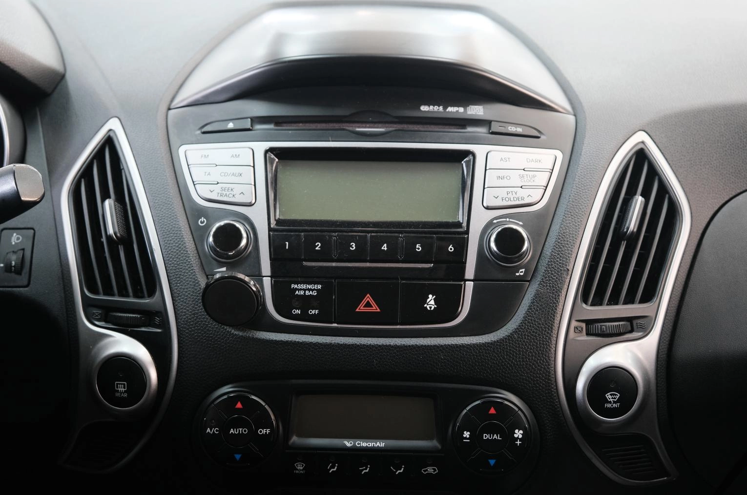 Hyundai ix35 17 из 25