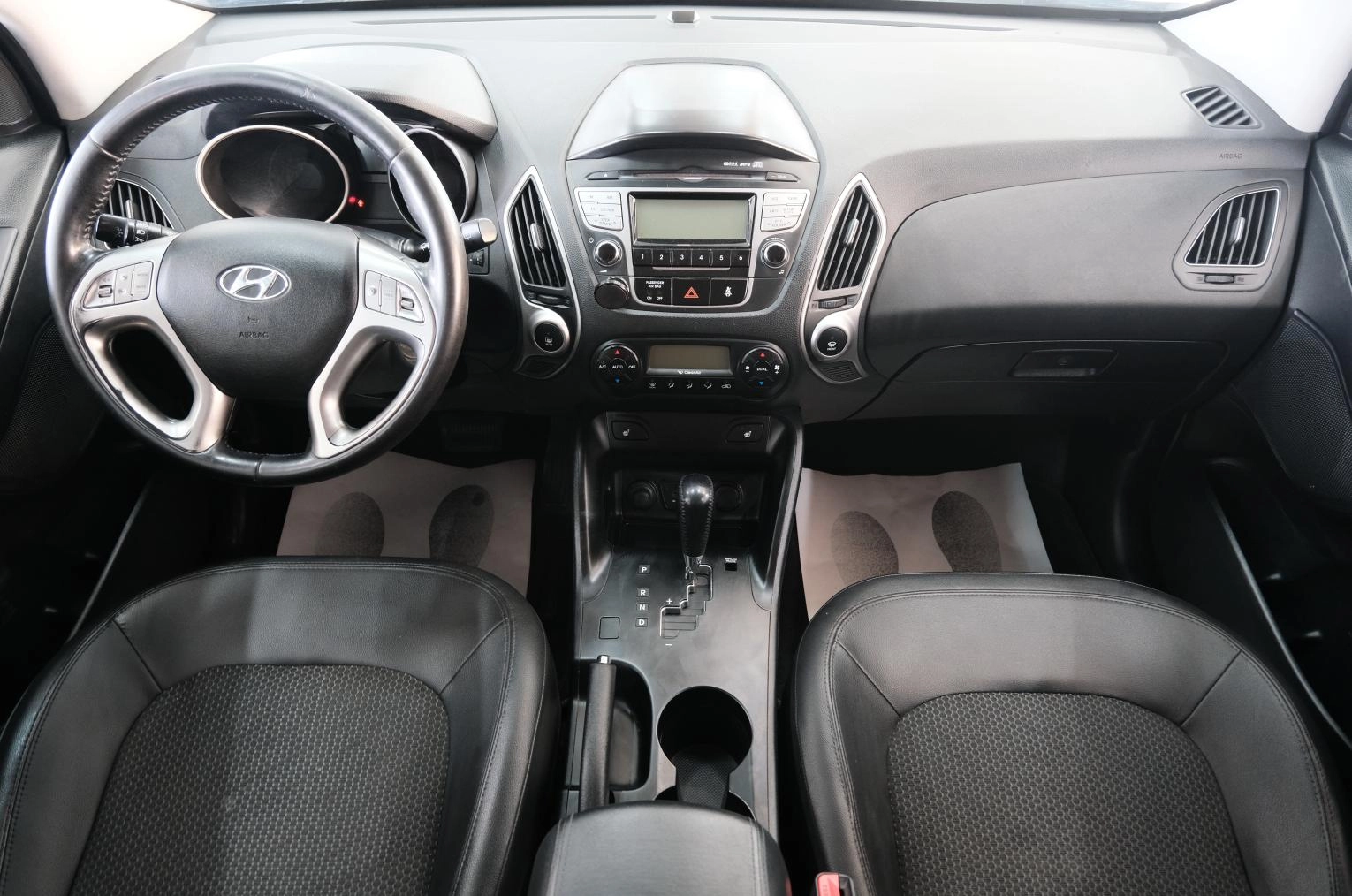 Hyundai ix35 15 из 25