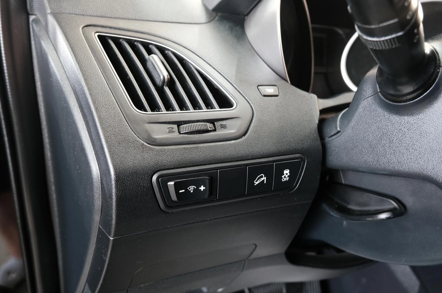 Hyundai ix35 9 из 25