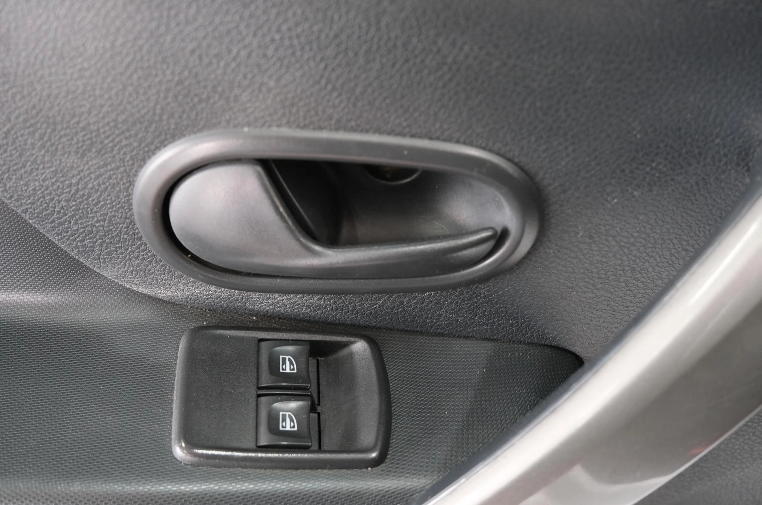 Renault Logan 8 из 24