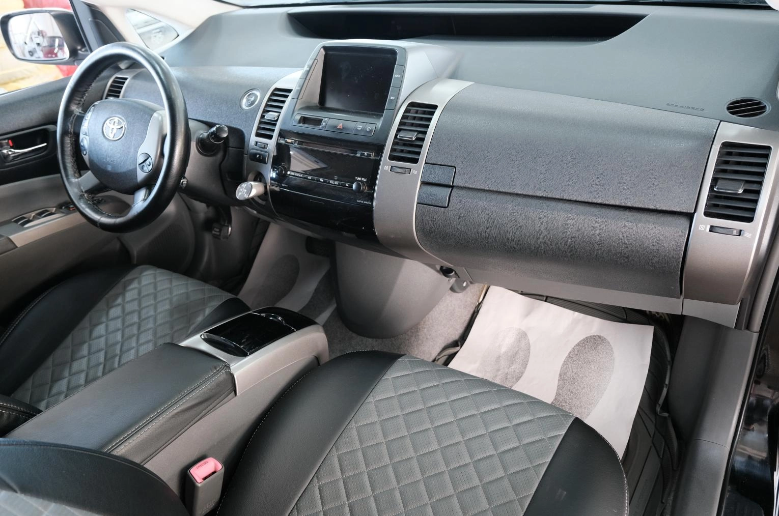 Toyota Prius 20 из 25