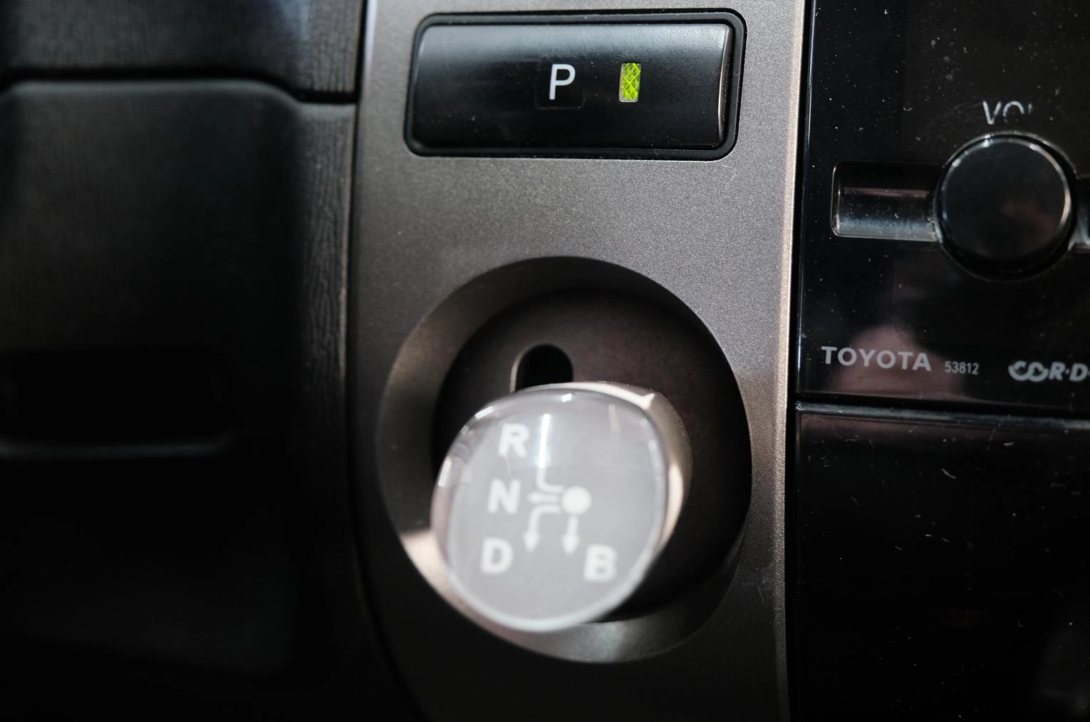 Toyota Prius 17 из 25