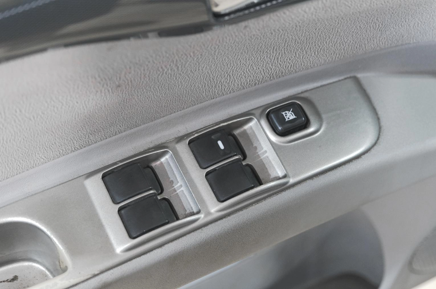 Mitsubishi Pajero Sport 18 из 23