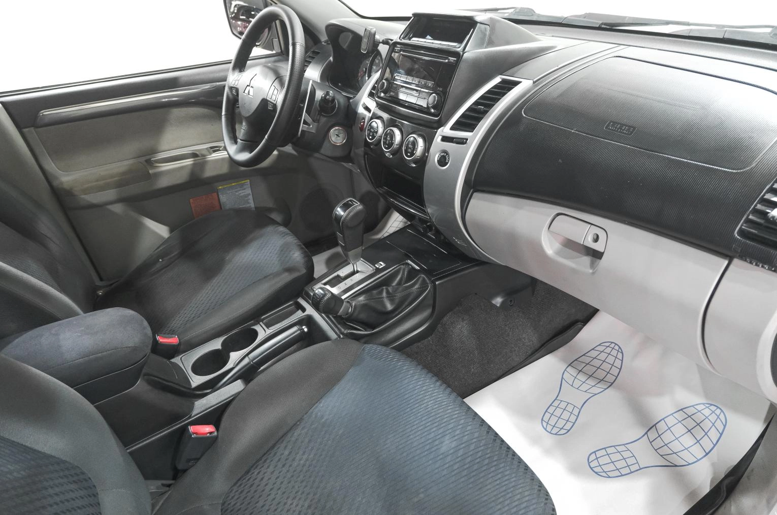 Mitsubishi Pajero Sport 8 из 23