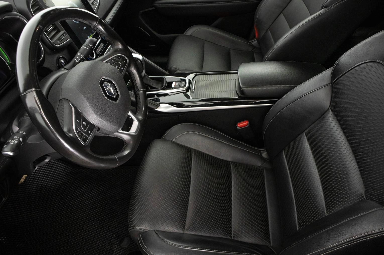 Renault Koleos 9 из 26