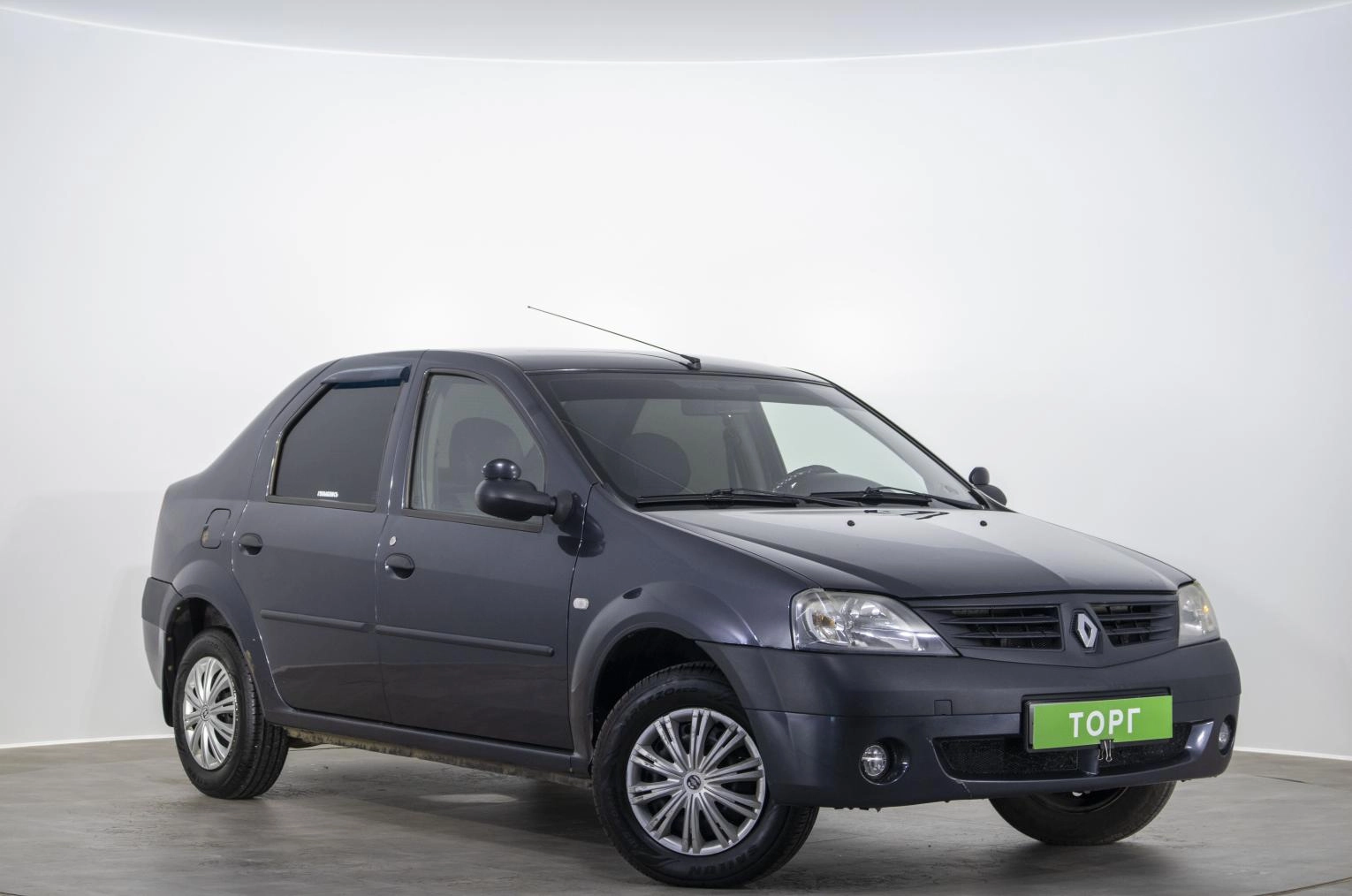 Renault Logan 1 из 15