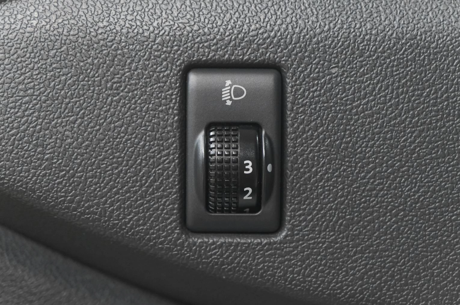 Nissan Almera 22 из 25