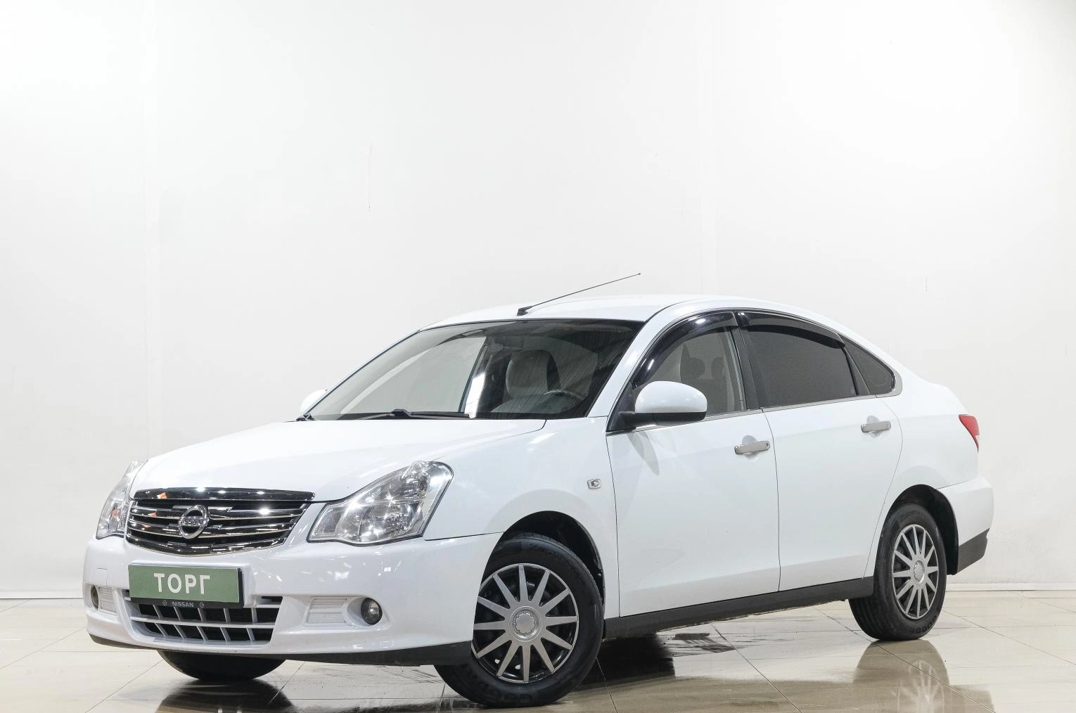 Nissan Almera 3 из 25