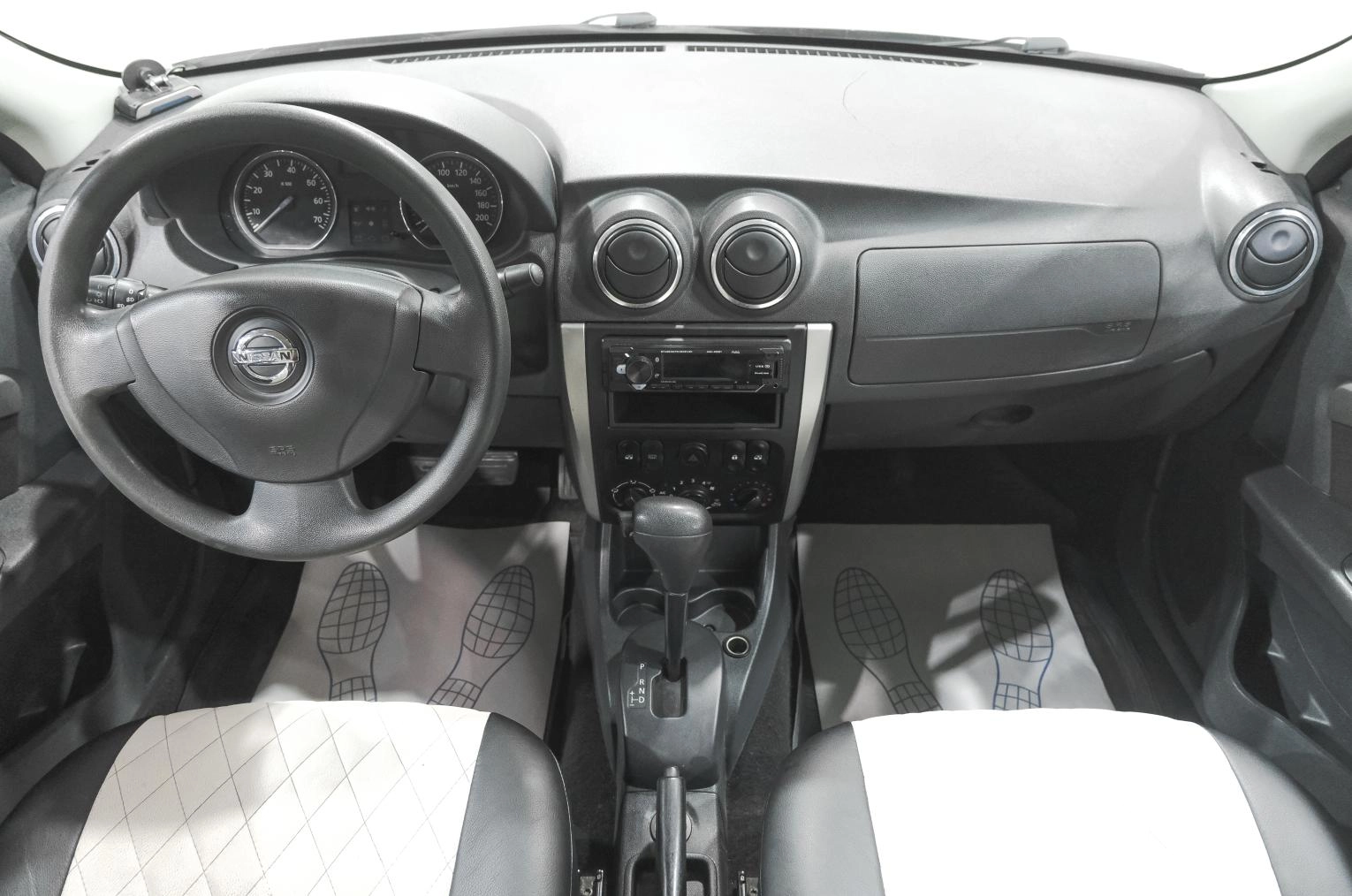 Nissan Almera 10 из 25