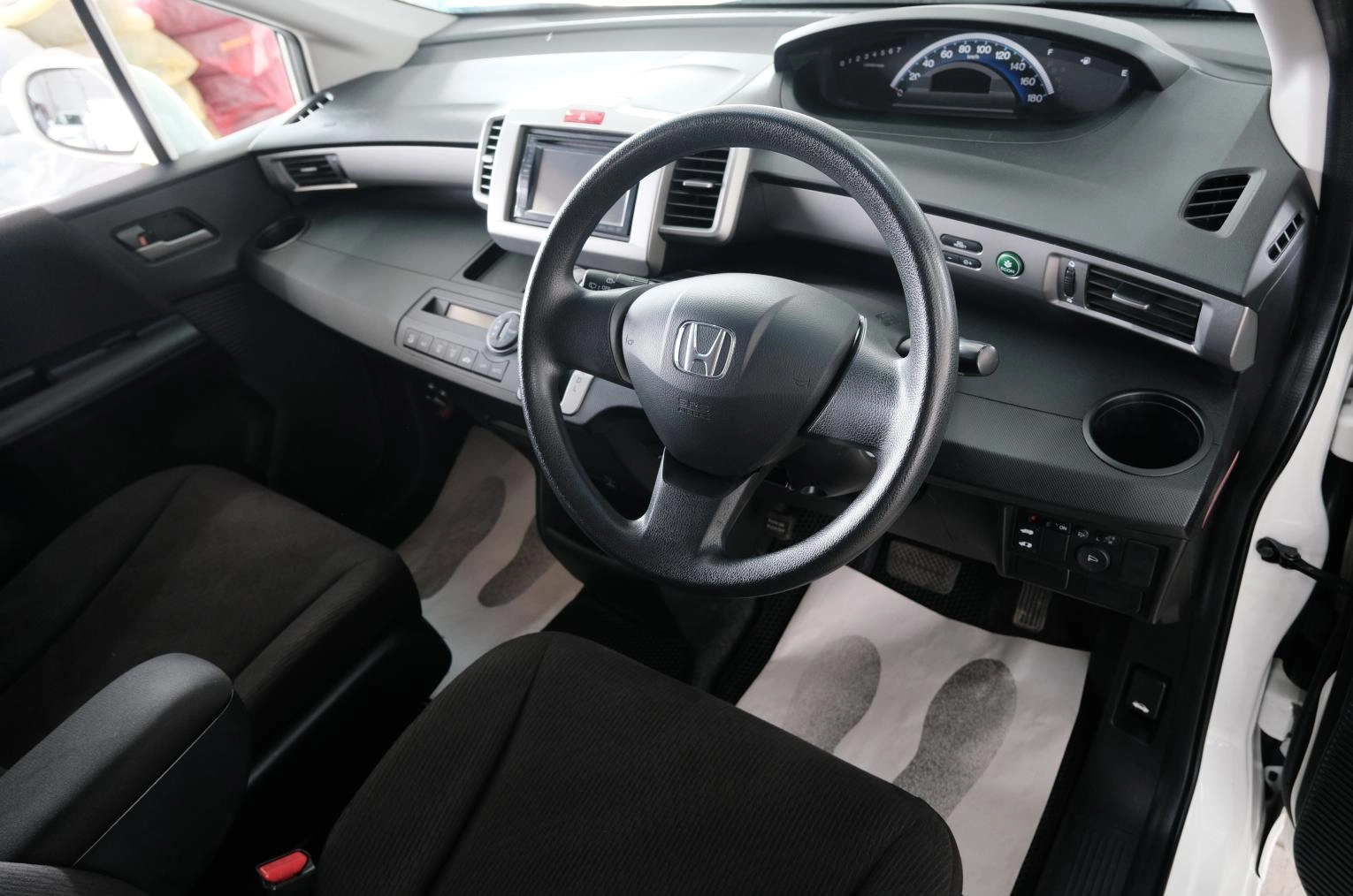 Honda Freed 10 из 23