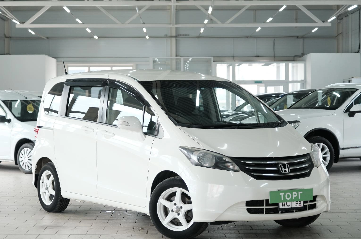 Honda Freed 1 из 23