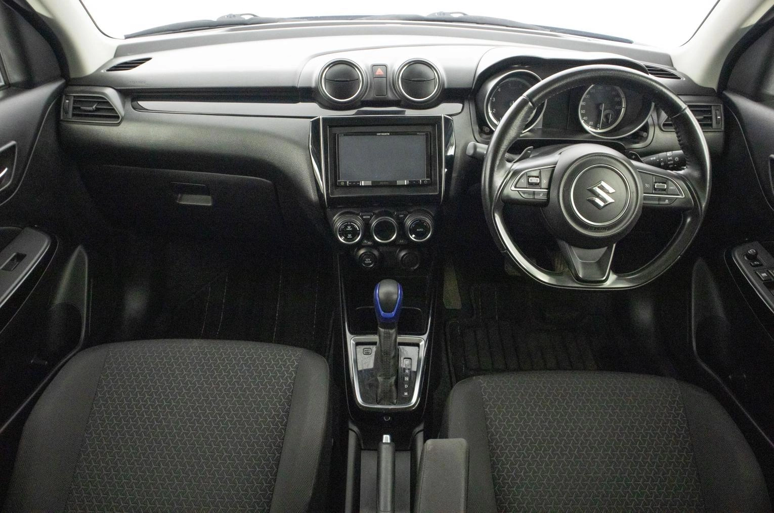 Suzuki Swift 25 из 47
