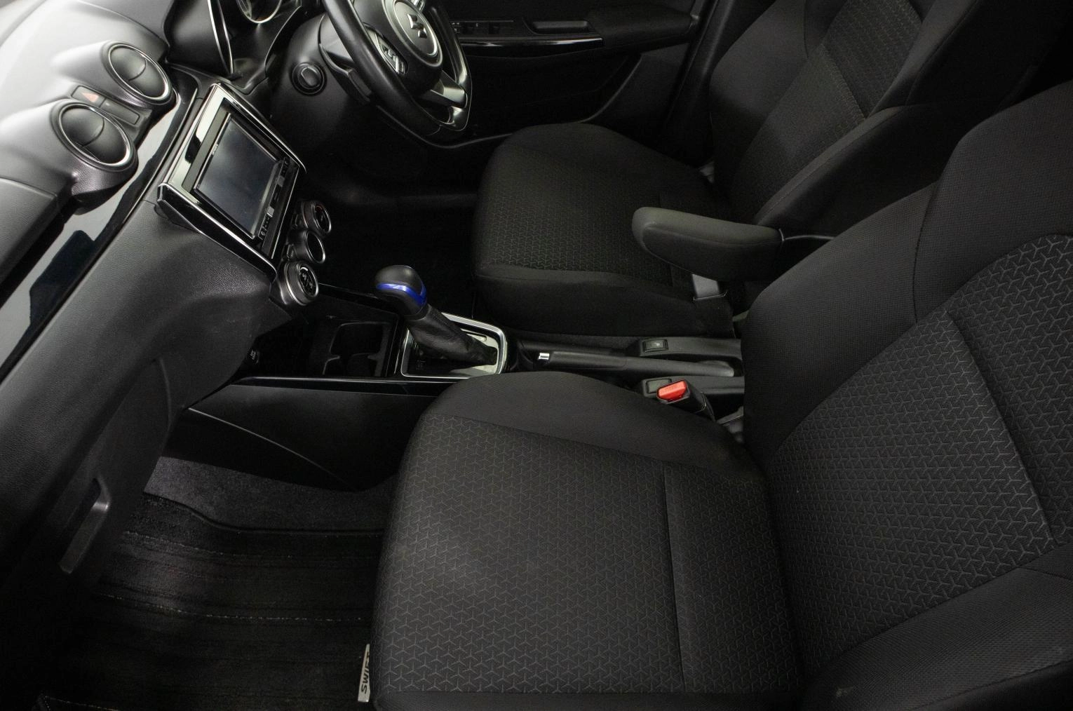 Suzuki Swift 19 из 47