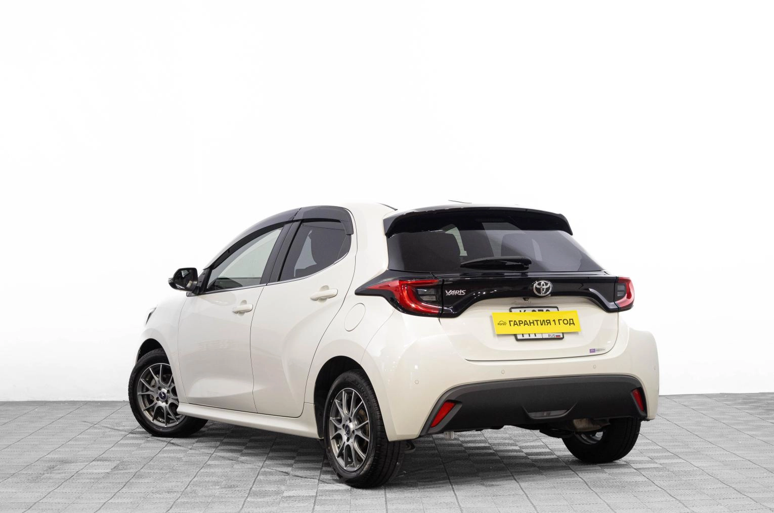 Toyota Yaris 6 из 27