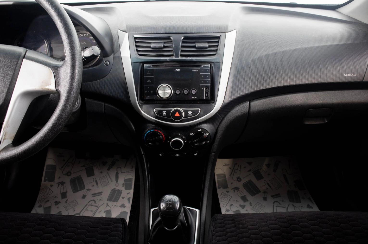 Hyundai Solaris 13 из 21