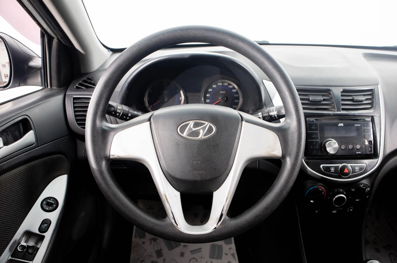 Hyundai Solaris 11 из 21