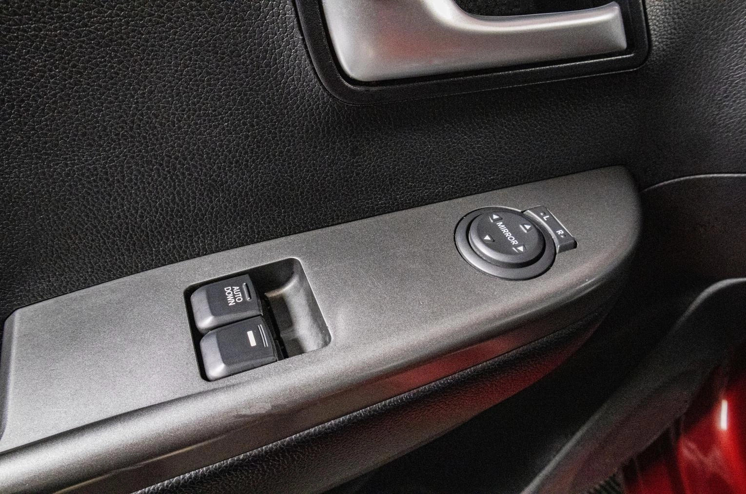 KIA Rio 7 из 18