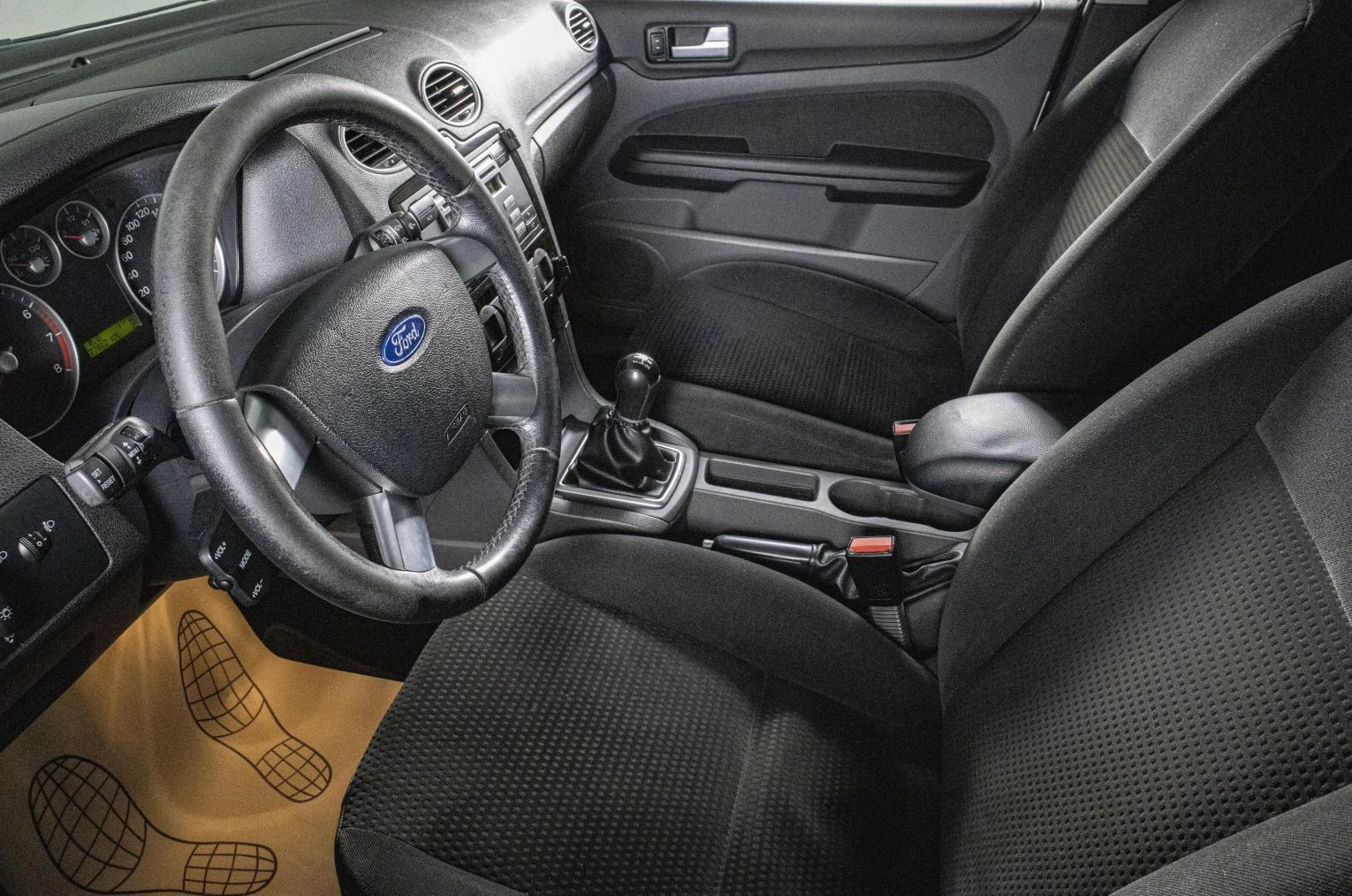 Ford Focus 8 из 16