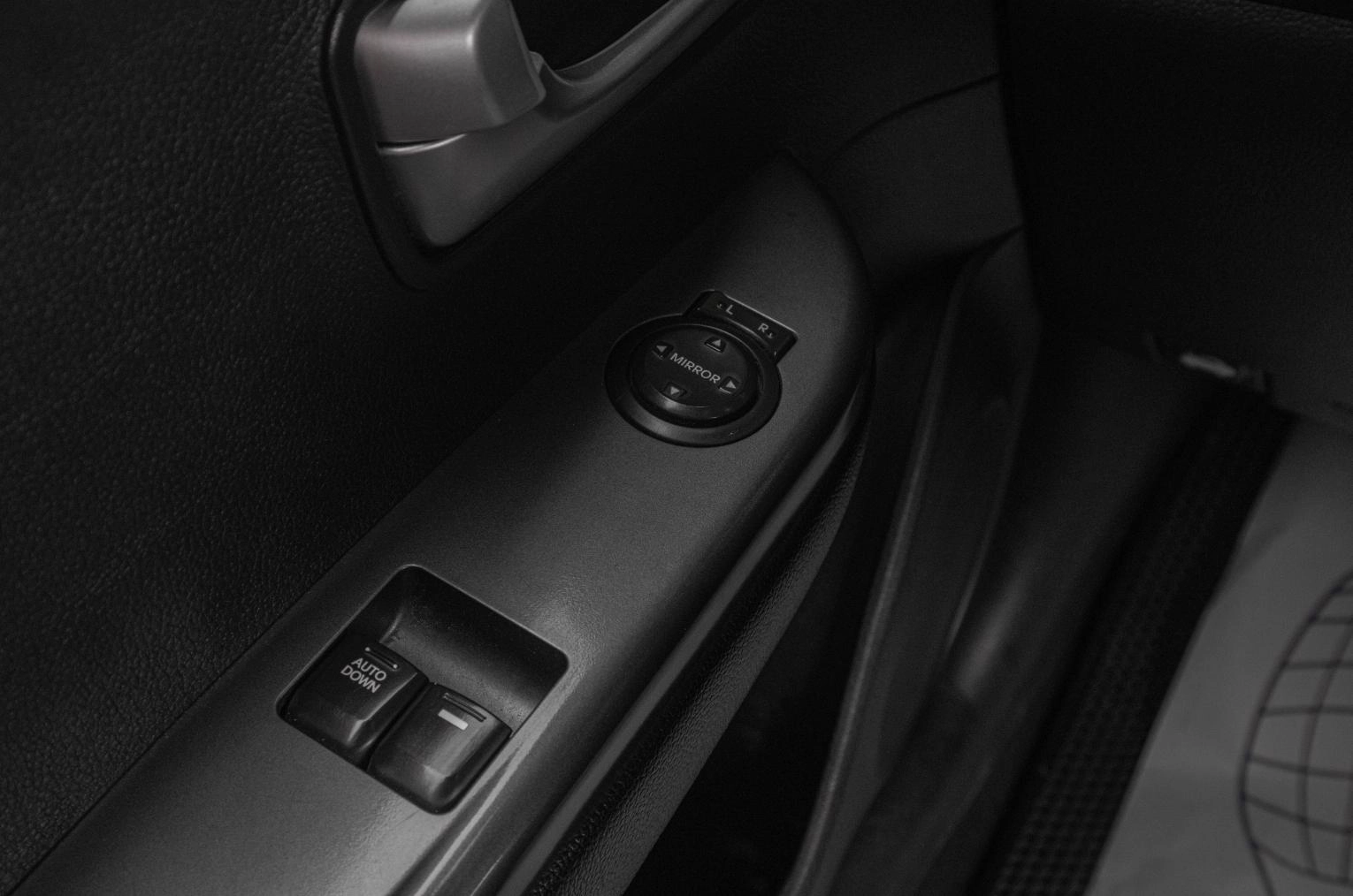 KIA Rio 9 из 19