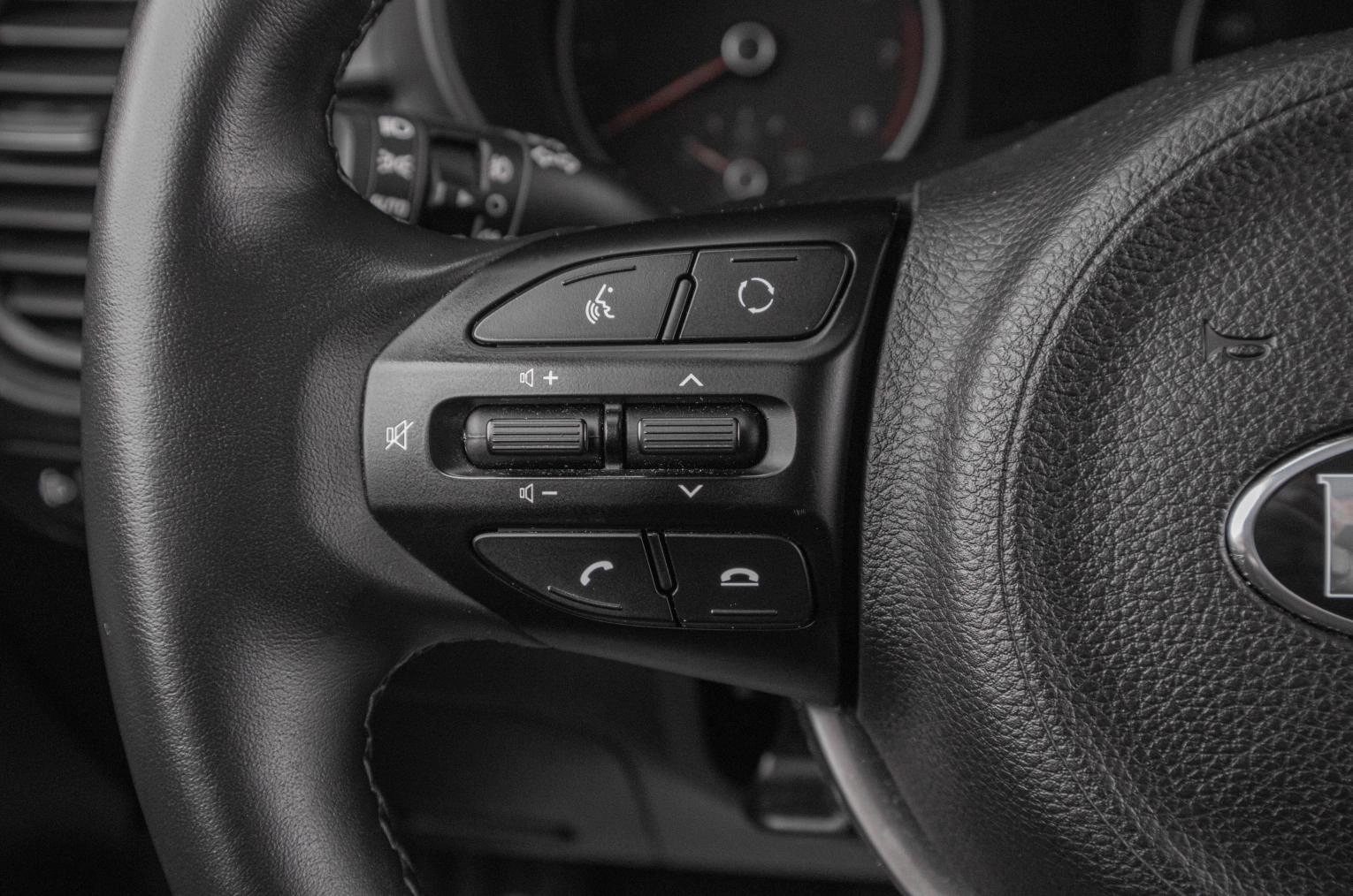 KIA Rio X-Line 10 из 20