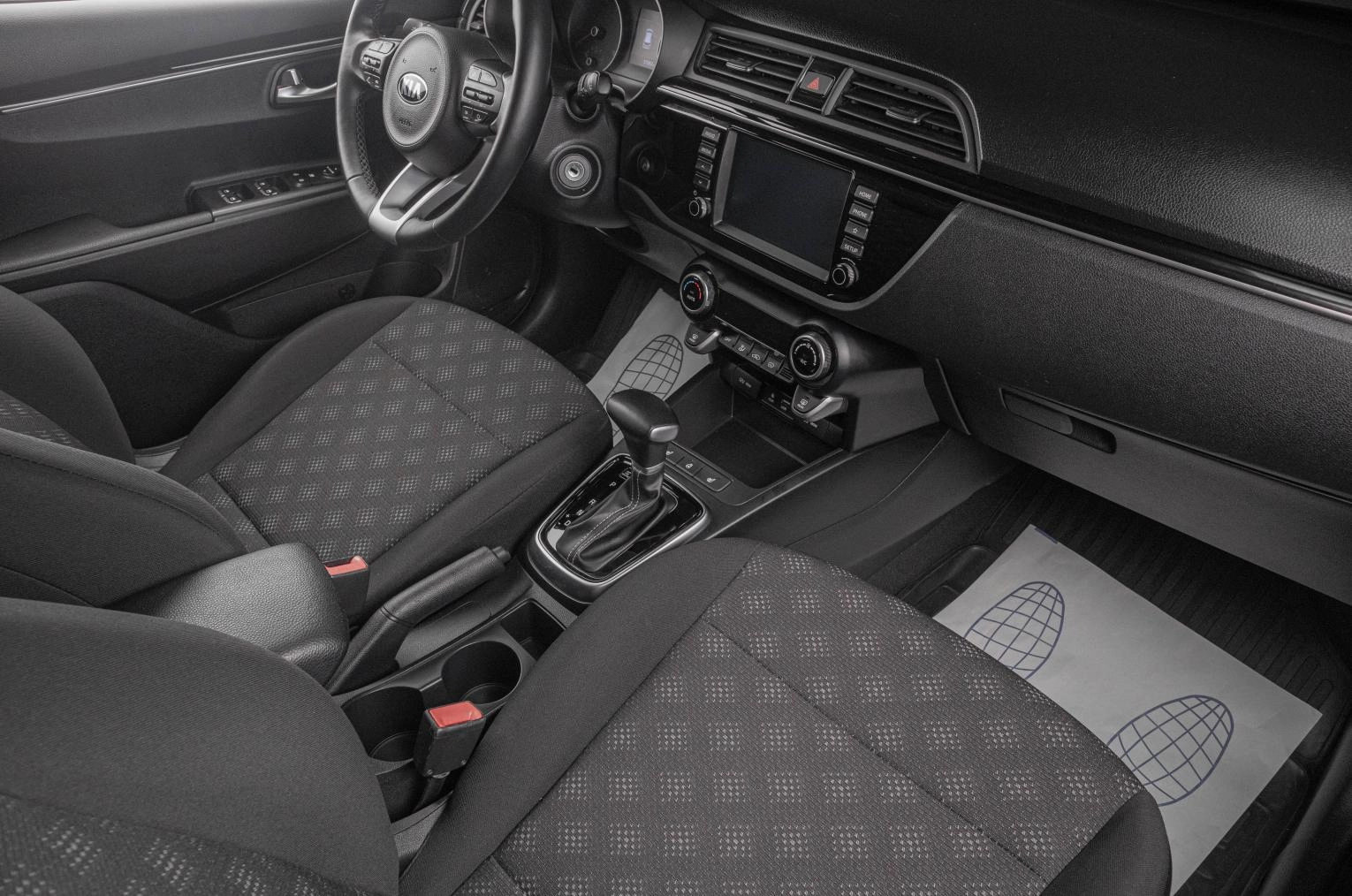 KIA Rio X-Line 18 из 20