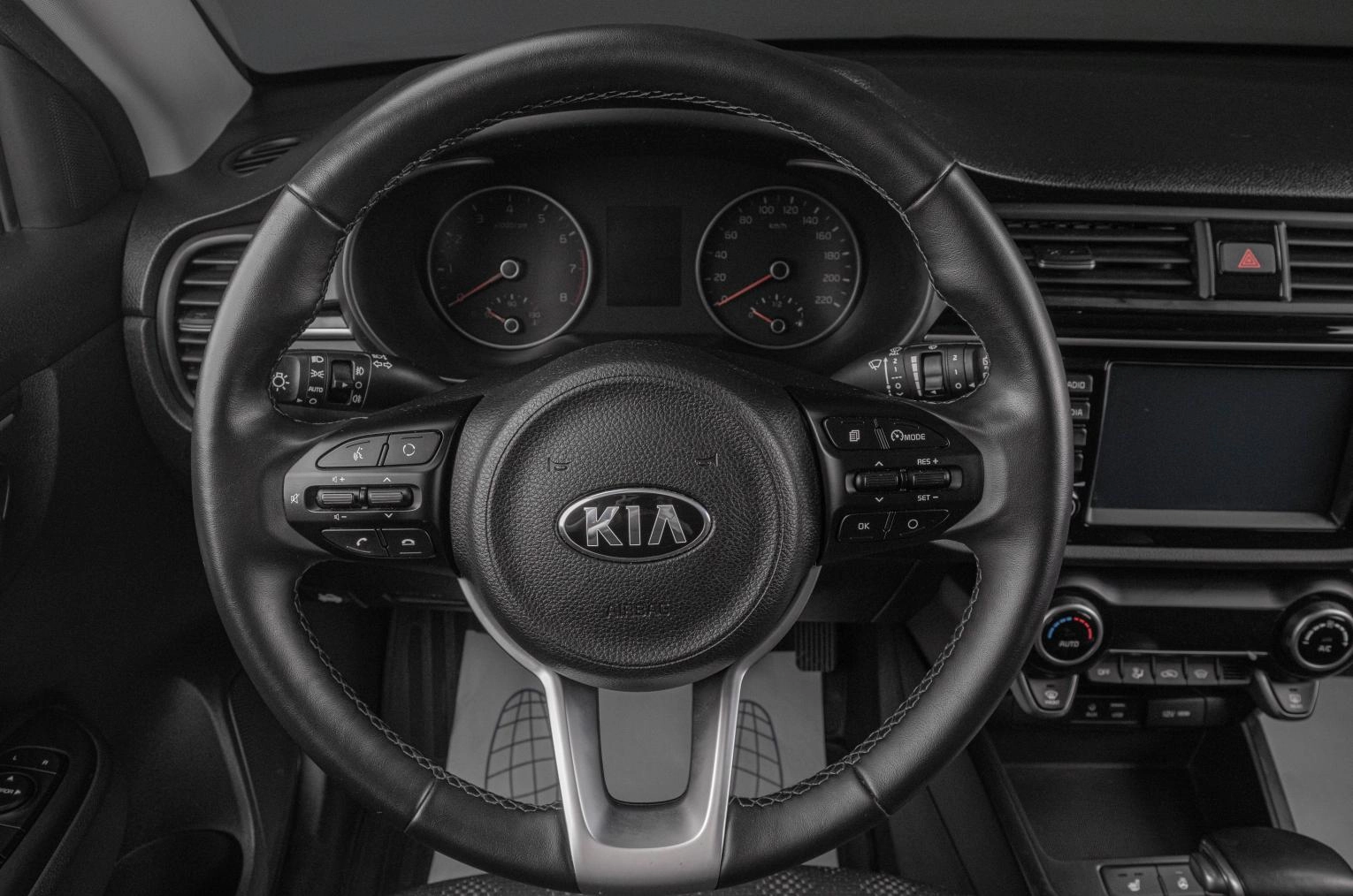 KIA Rio X-Line 11 из 20