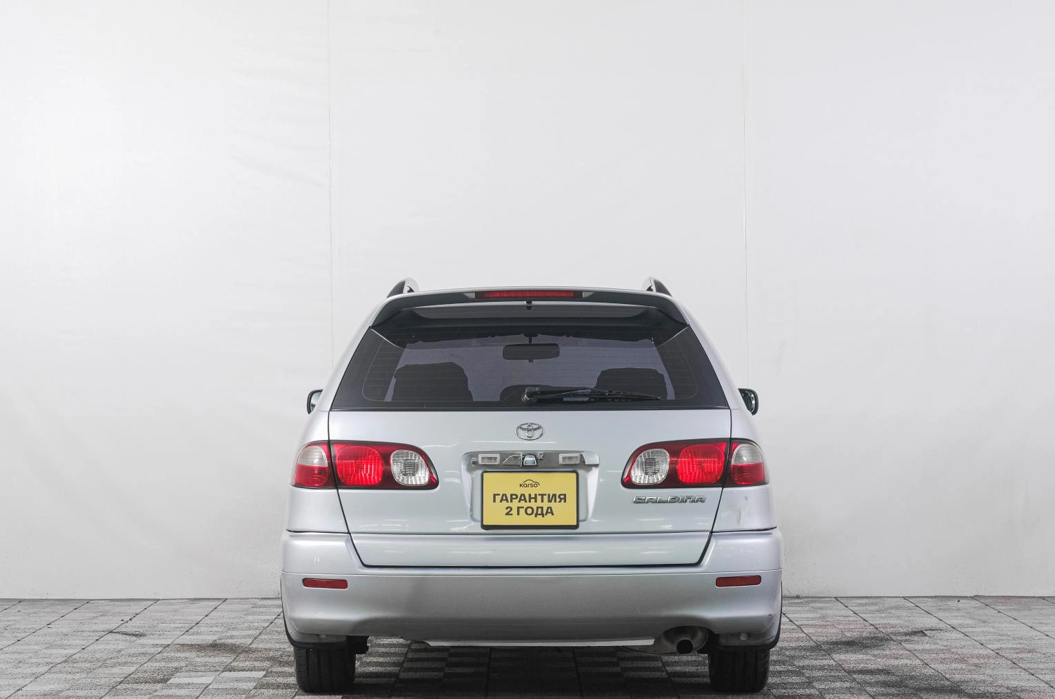 Toyota Caldina 5 из 19