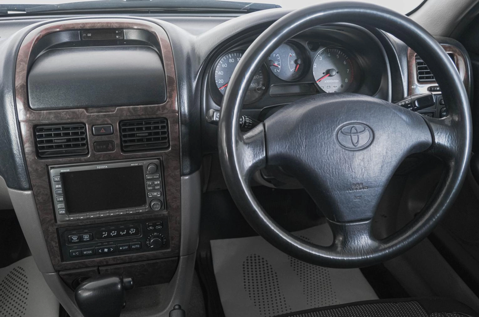 Toyota Caldina 14 из 19